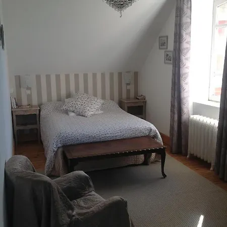 Nocleg ze śniadaniem Chanteraine 3*